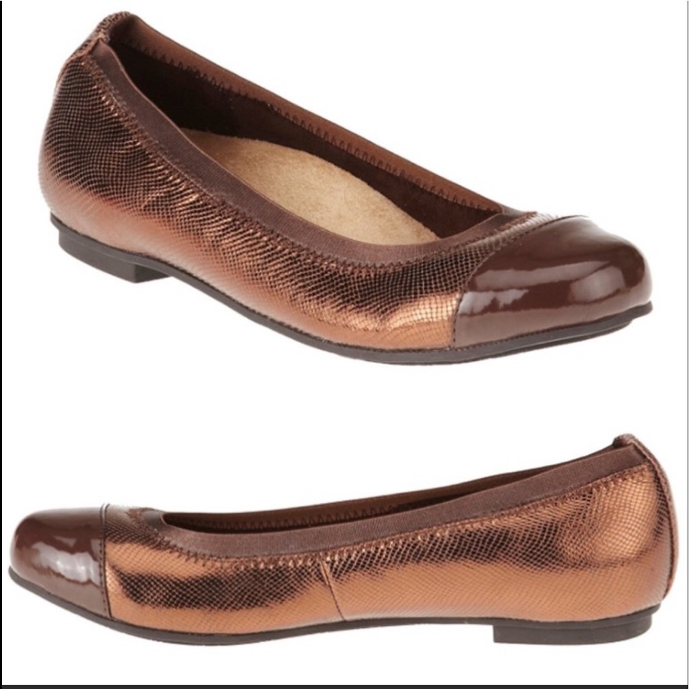 VIONIC BALLET FLATS